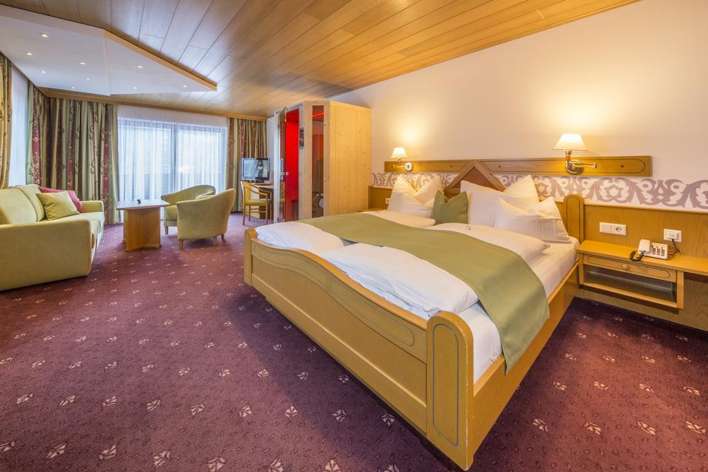 Landhotel Alpenhof Filzmoos Oda fotoğraf